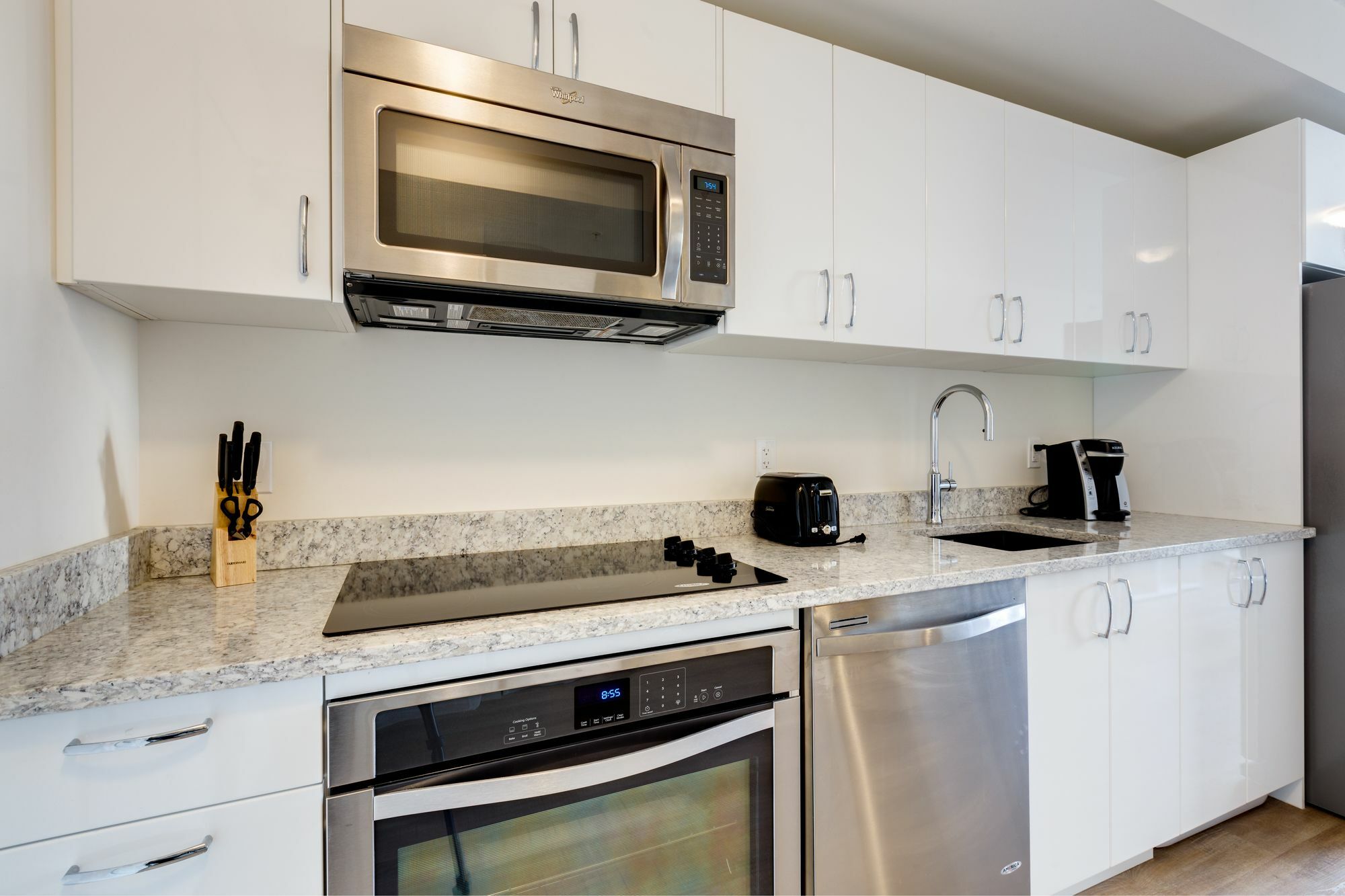 Suite Digs N3 YYC Kültér fotó